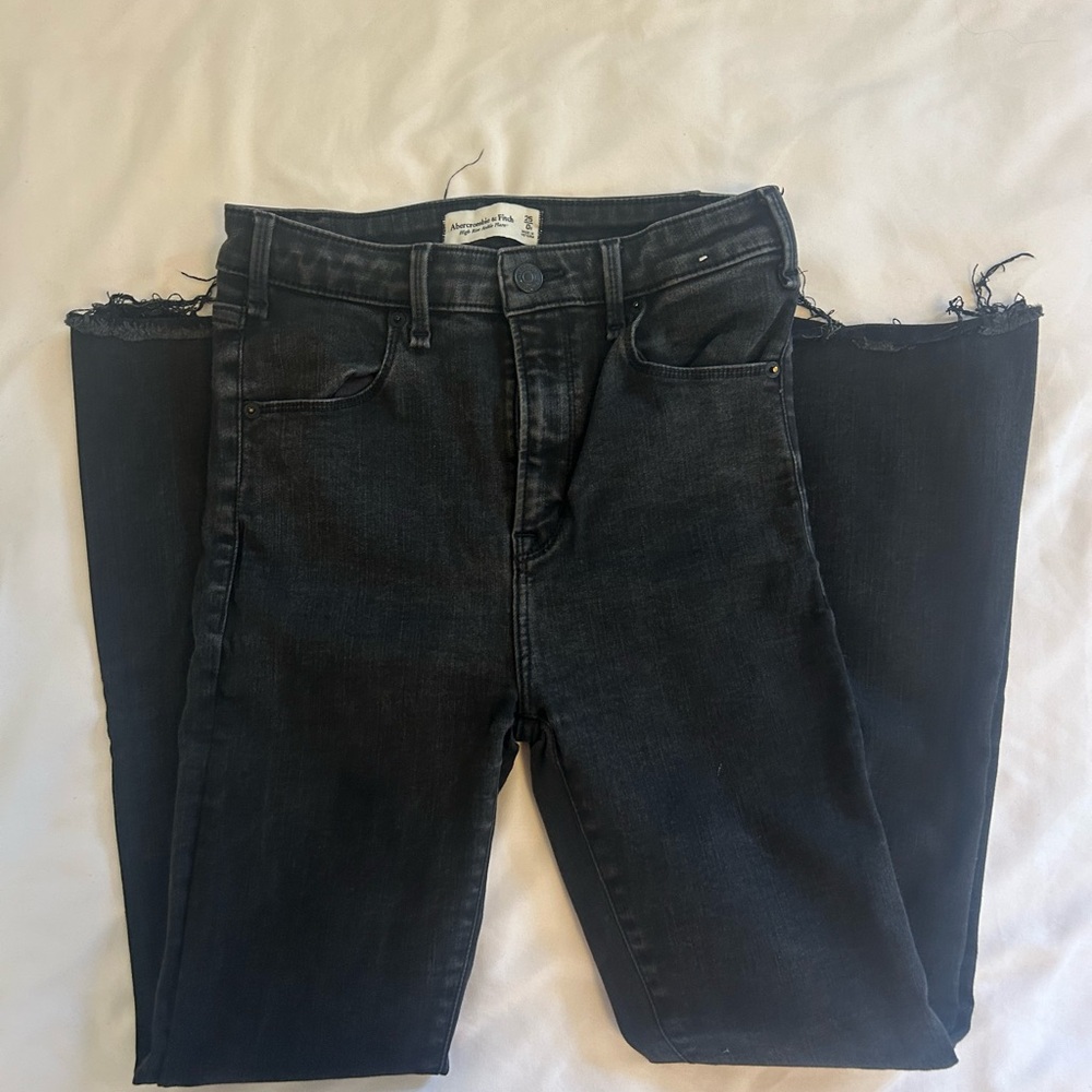Abercrombie & Fitch Black Ankle Cropped Jeans